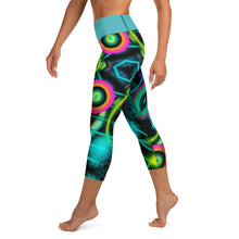 Yoga Capri Leggings Kaleidoscope - SAVANNAHWOOD